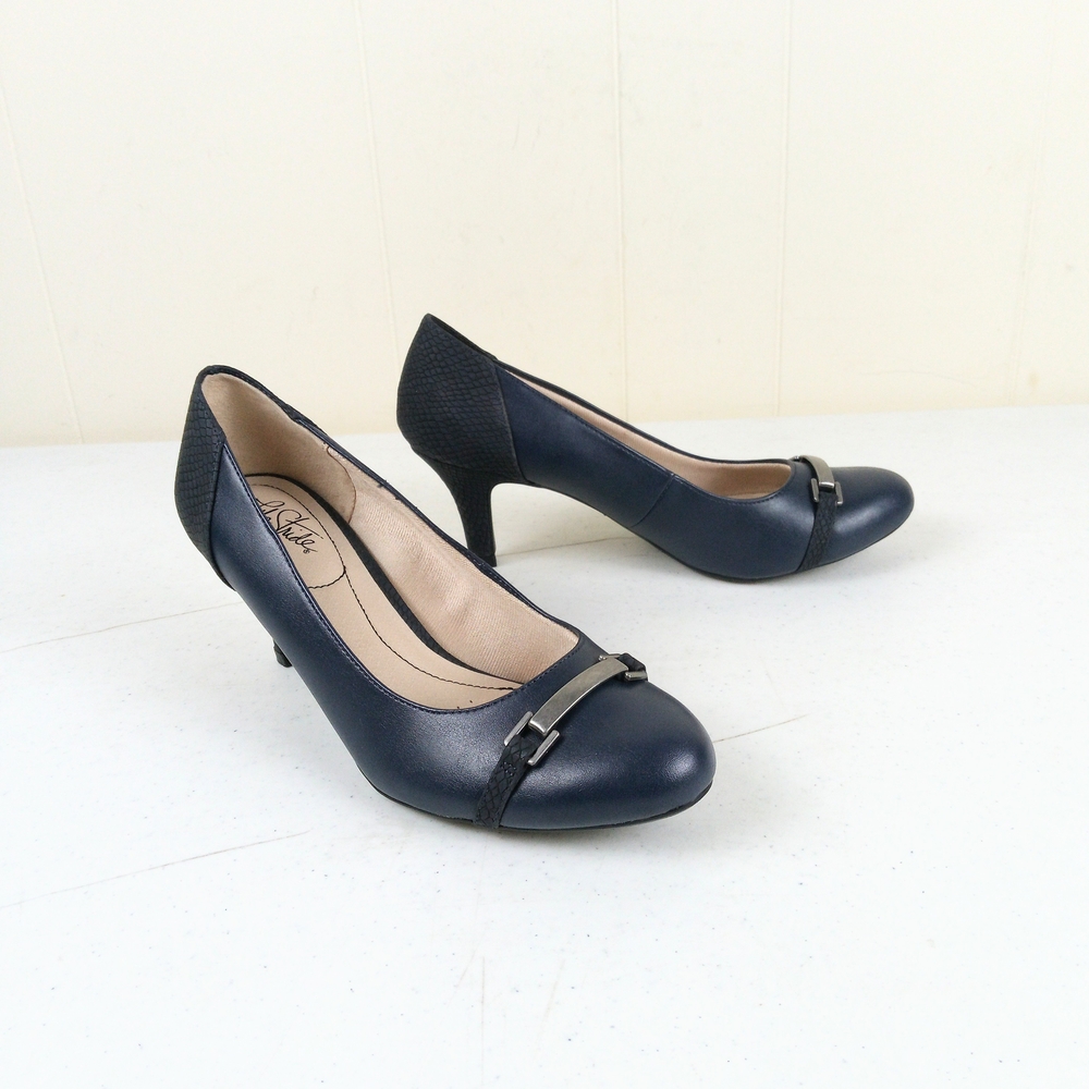 Life Stride Patricia Pump Women Size 7.5 Blue Faux Leather Snake Embossed Heel